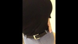 Check out my 46in Ass in my tight Jeans – Interracialintros.com