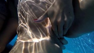 Handjob in the pool, sodomy and ejaculation in water