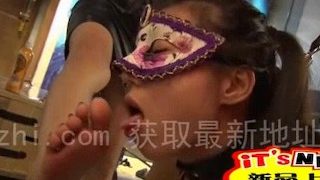 我看着老婆被操.白虎嫩逼+豹纹情趣套装