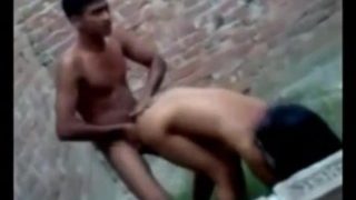 Indian College Students fuck in public