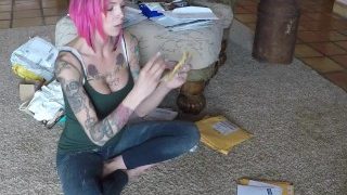 Mail Time and Dress Try On!
