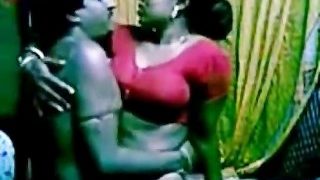 Southindian Cute Servant Aunty fucking her Boss while his wife non availe