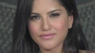 Sunny Leone – Live Solo