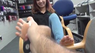 marie shows her cute 18 year old Latina feet