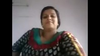 Chuby Bhabhi Boobs on cam