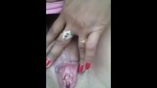 Indian bhabhi ki mast choot fingering