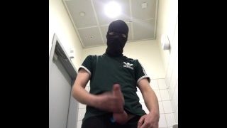 Wanking at the AIRPORT before the Flight ** HUGE CUMSHOT **