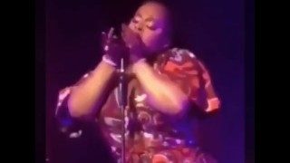 Jill Scott’s Epic Head Performance